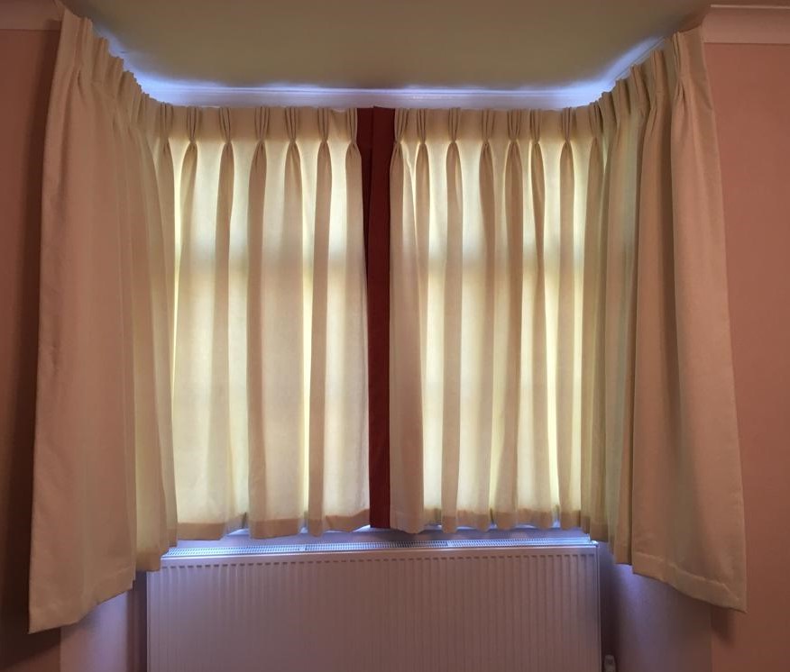 Curtains Ledge Edge