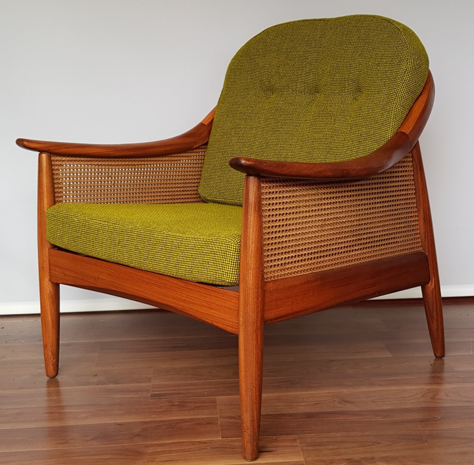 Modern Chair Cane Arms