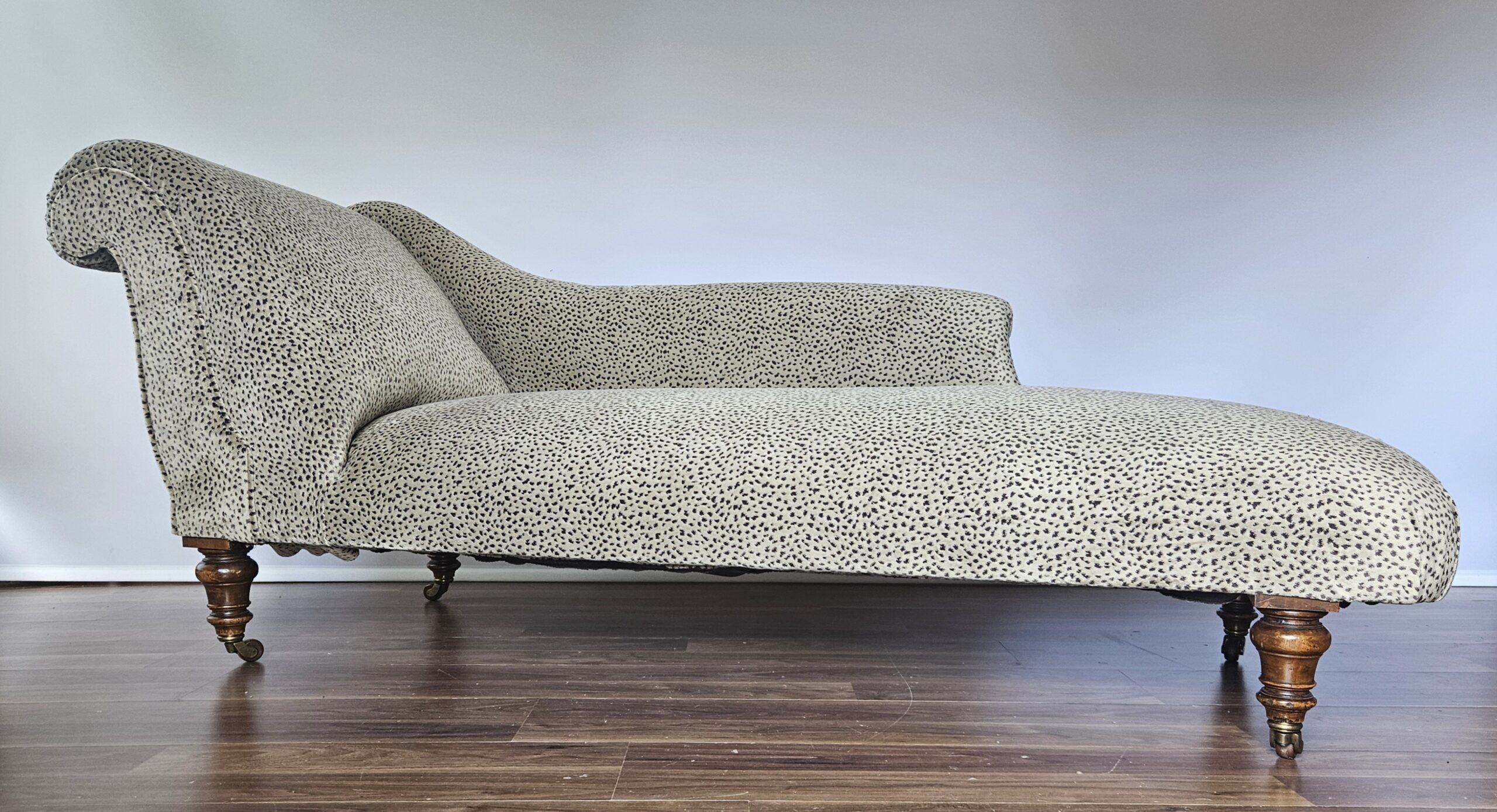 Modern Sofa Chaise large